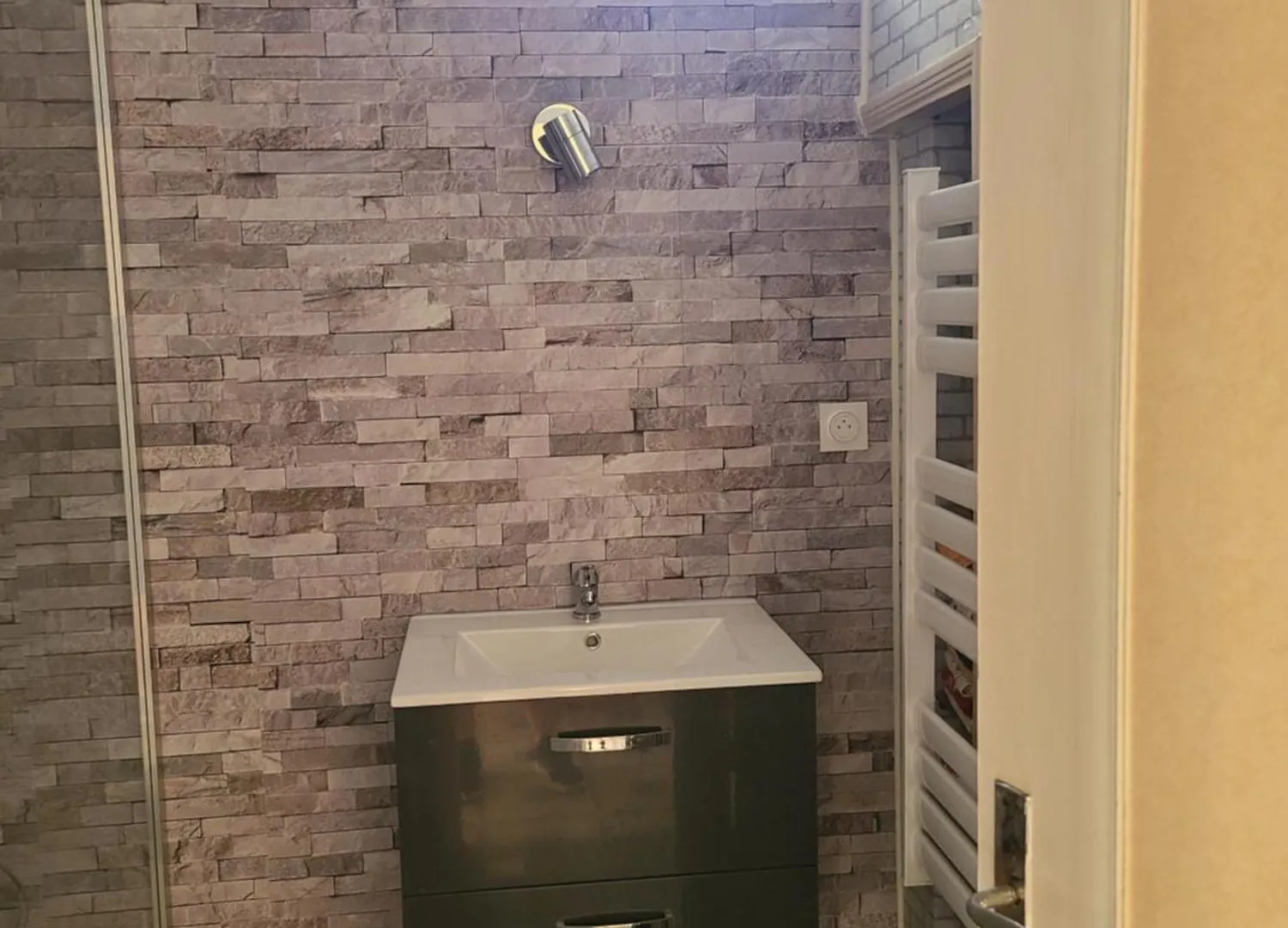 Appartement Complet Dans Maison D'Hote Arthes 招待所